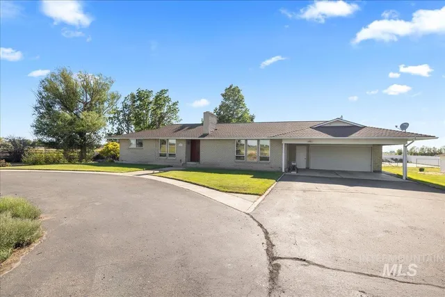 $2,500,000 | 2303 North Locust Grove Road, Kuna, ID 83634