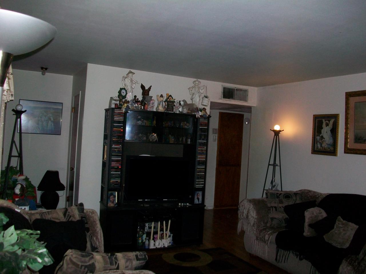 3927 West Thomas Road Phoenix, AZ 85009 - Photo 3 of 5 Living Room