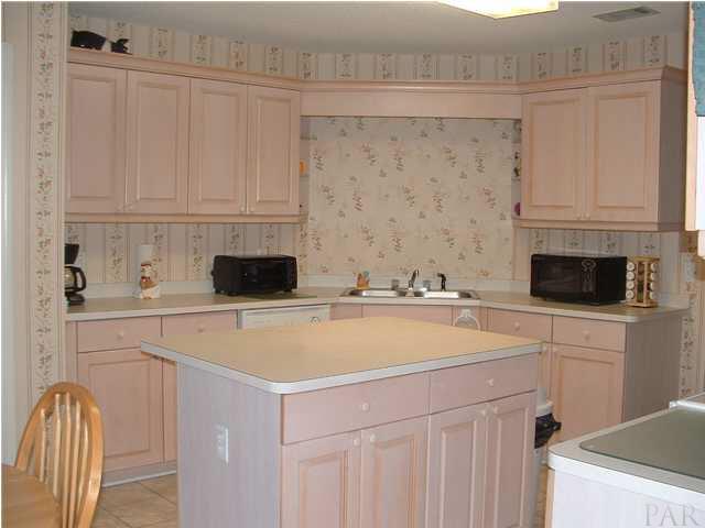 1908 Coral Island Road Pensacola, FL 32506 - Photo 2 of 20