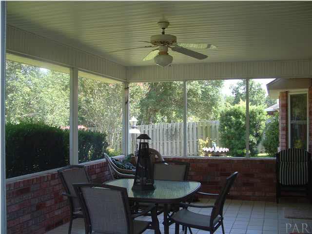 1908 Coral Island Road Pensacola, FL 32506 - Photo 8 of 20