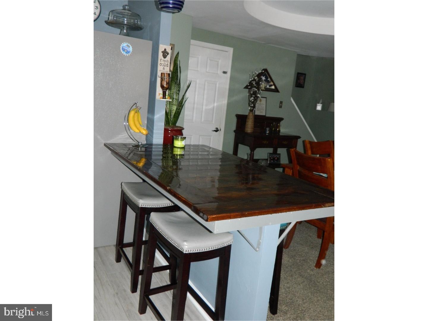 2738 Axe Factory Road Philadelphia, PA 19152 - Photo 7 of 21 Kitchen