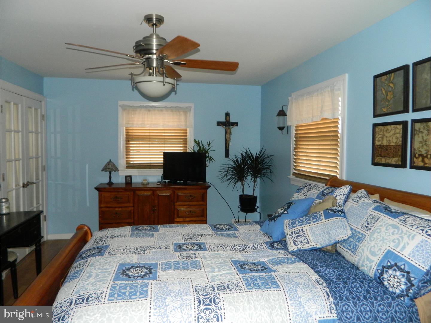 2738 Axe Factory Road Philadelphia, PA 19152 - Photo 9 of 21 Bedroom - Main