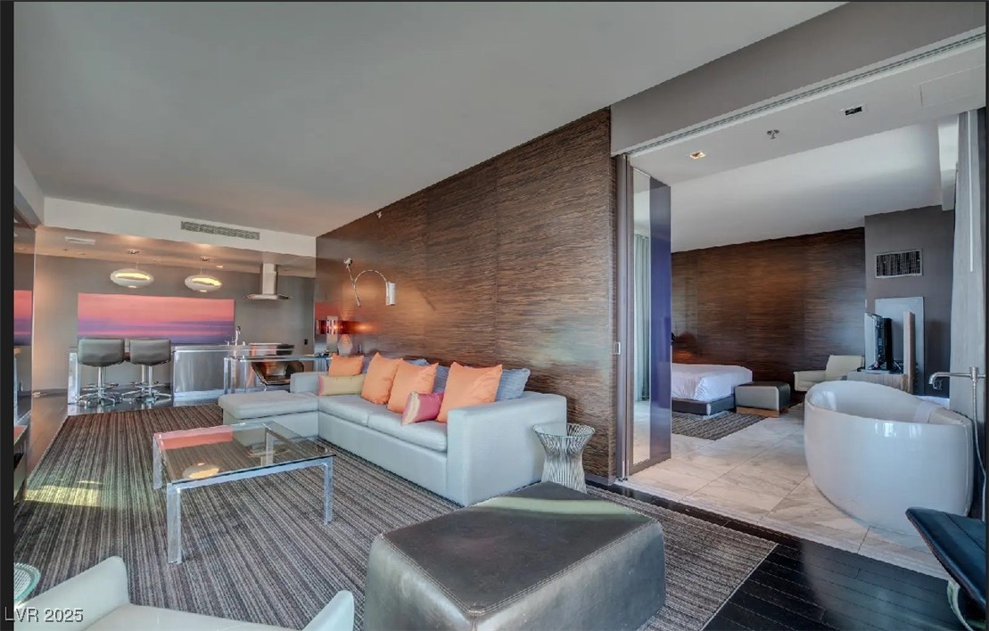 4381 West Flamingo Road, Unit 2822 Las Vegas, NV 89103 - Photo 12 of 21