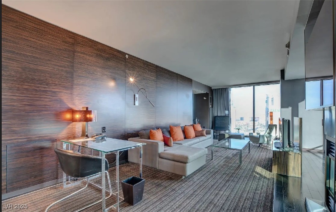 4381 West Flamingo Road, Unit 2822 Las Vegas, NV 89103 - Photo 6 of 21