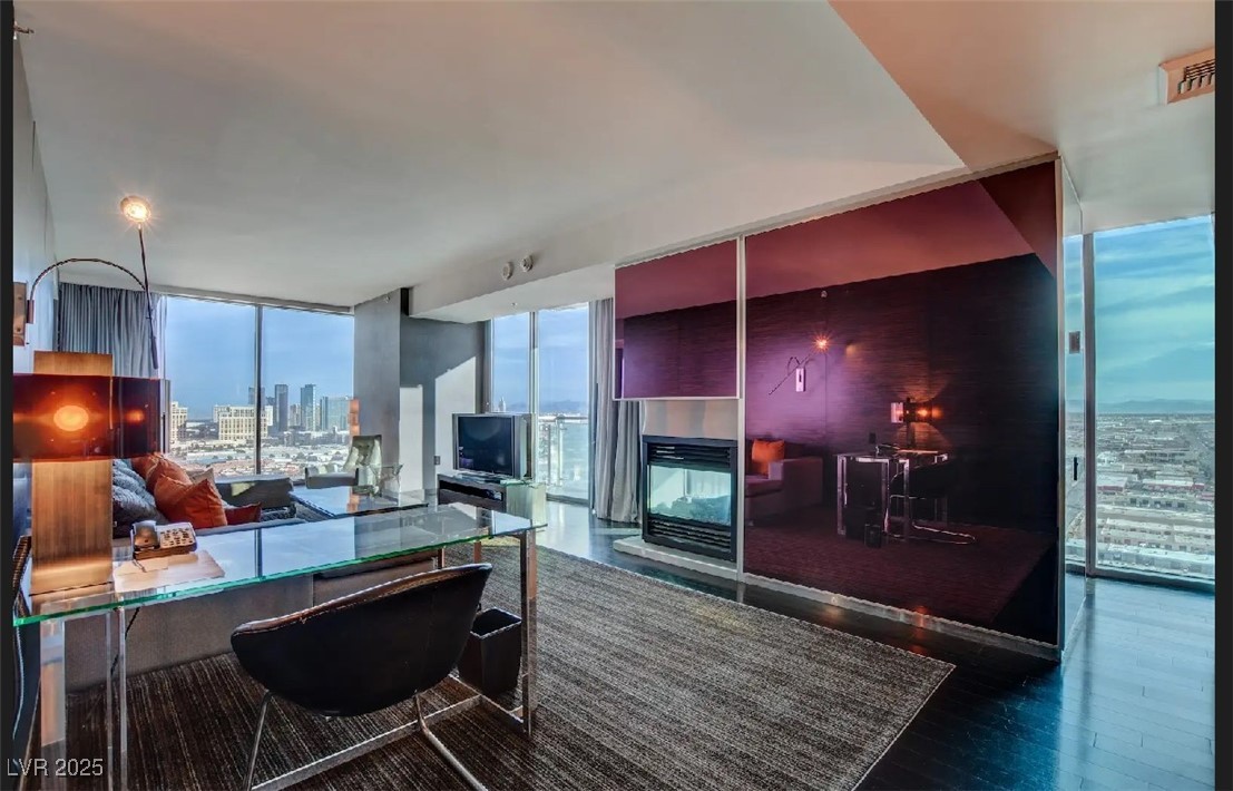 4381 West Flamingo Road, Unit 2822 Las Vegas, NV 89103 - Photo 8 of 21