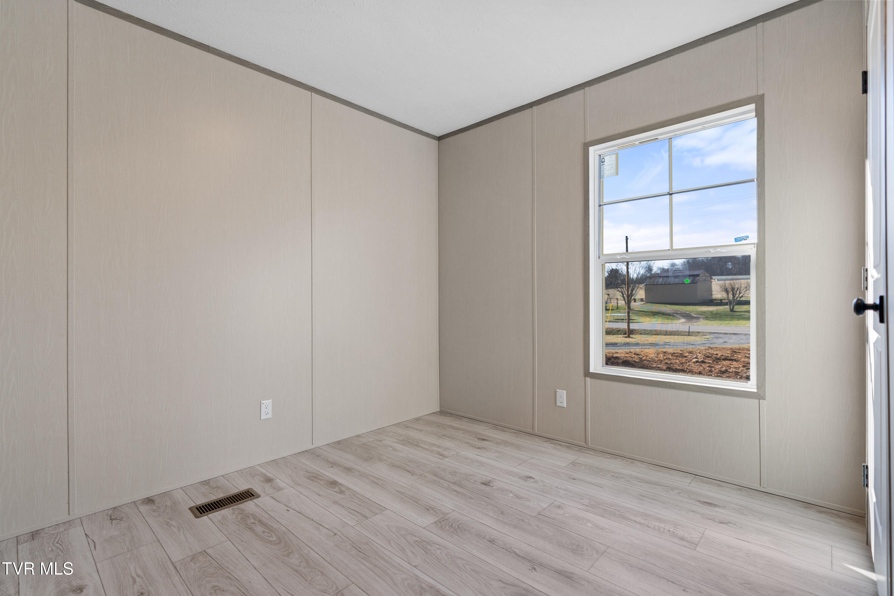 8000 Snapps Ferry Road Chuckey, TN 37641 - Photo 18 of 33 DSC08821