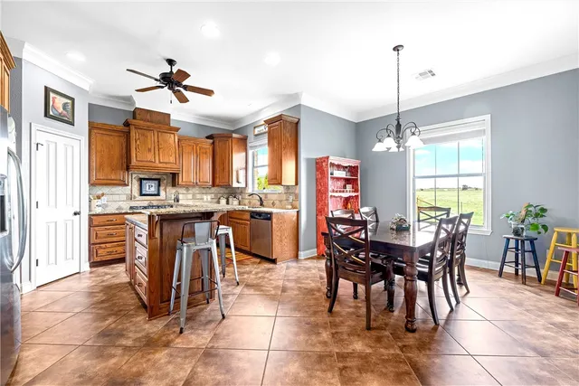 $690,000 | 102 Rd Axtell Tx 76673 Road, Mount Calm, TX 76673