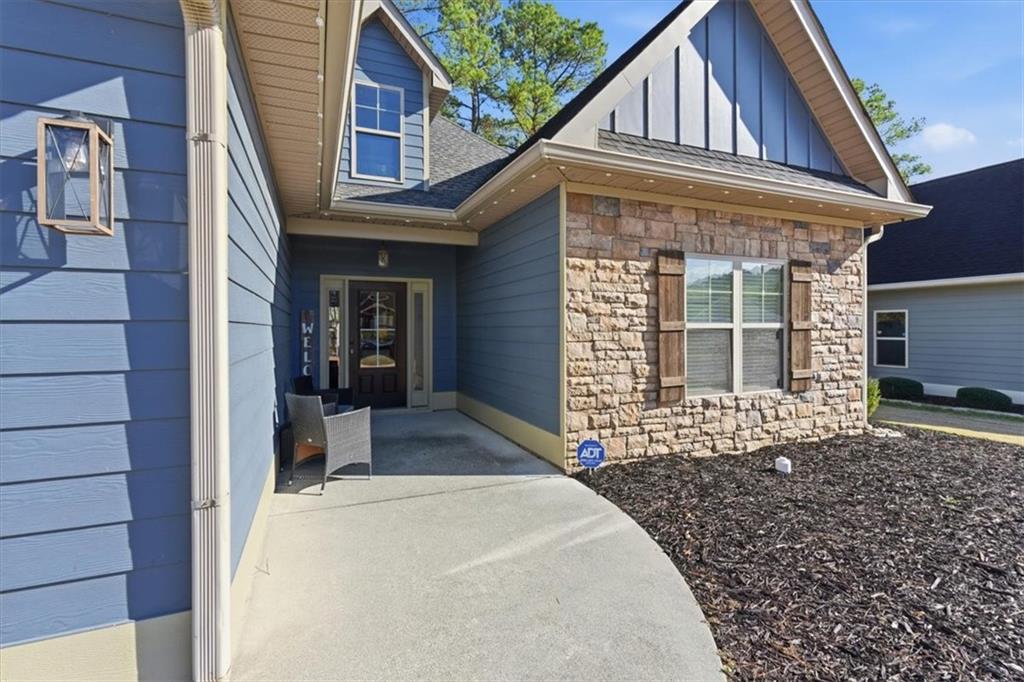 59 Round Rock Circle Northeast Rome, GA 30161 - Photo 4 of 46 a front view of a house with a porch
