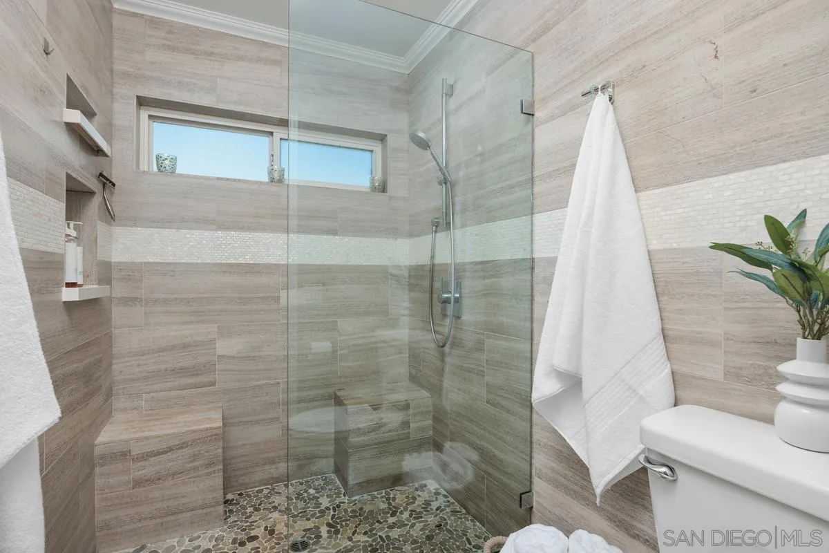 960 Intrepid Court Del Mar, CA 92014 - Photo 17 of 32