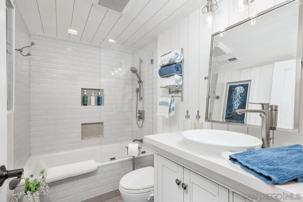 960 Intrepid Court Del Mar, CA 92014 - Photo 20 of 32