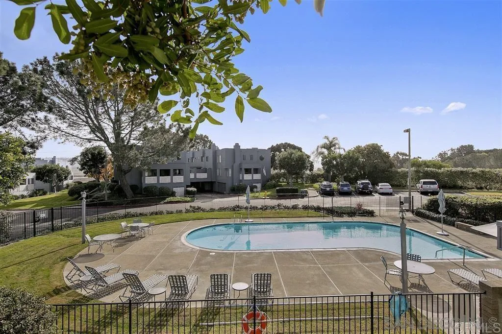 960 Intrepid Court Del Mar, CA 92014 - Photo 23 of 32