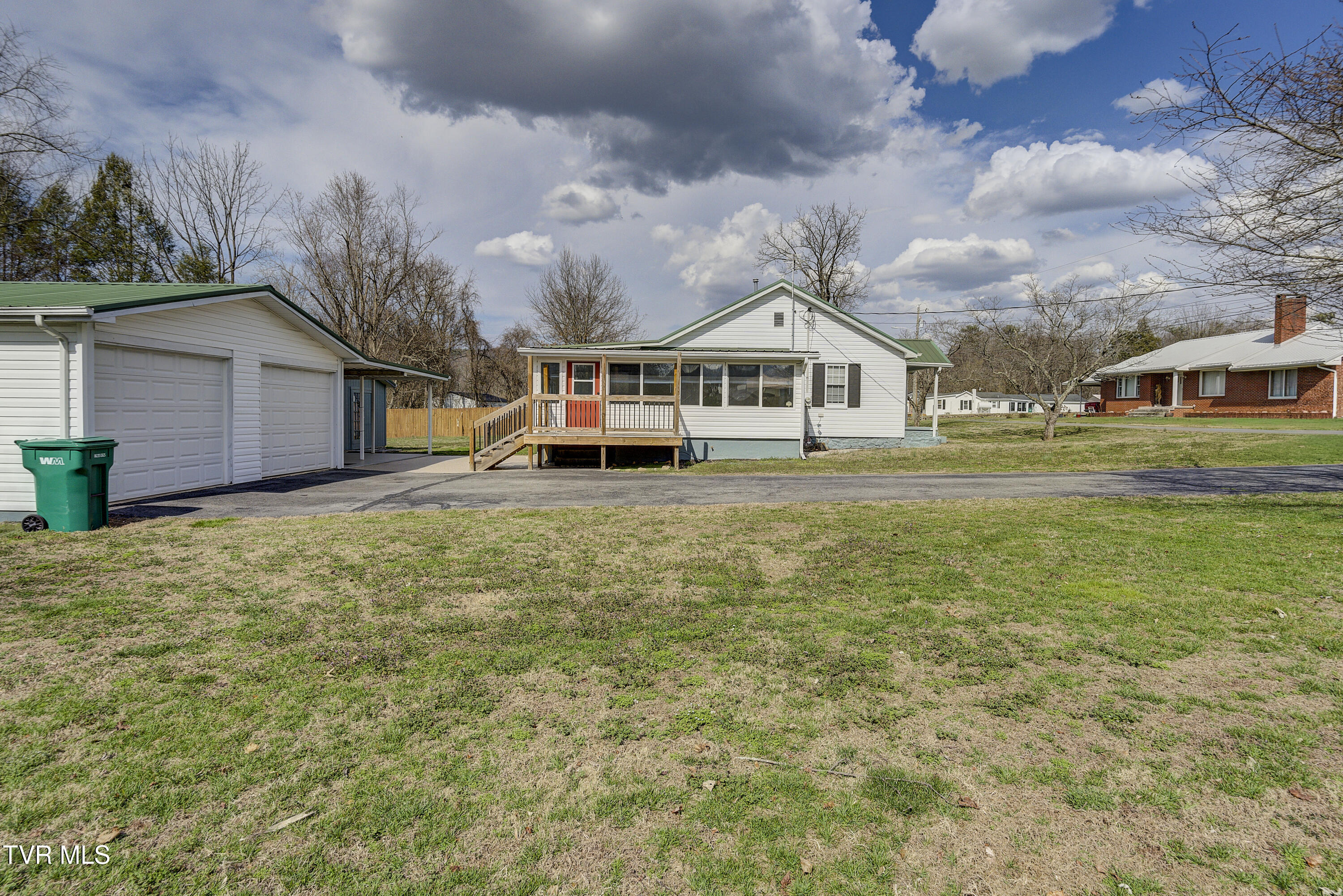 121 Smith Avenue Erwin, TN 37650 - Photo 36 of 38 Smith2-34
