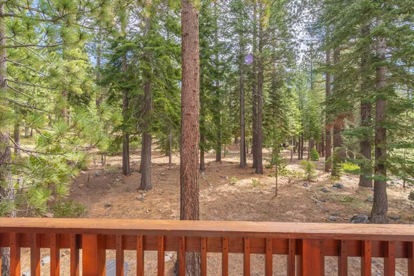 $1,399,000 | 11975 Brookstone Drive, Truckee, CA 96161