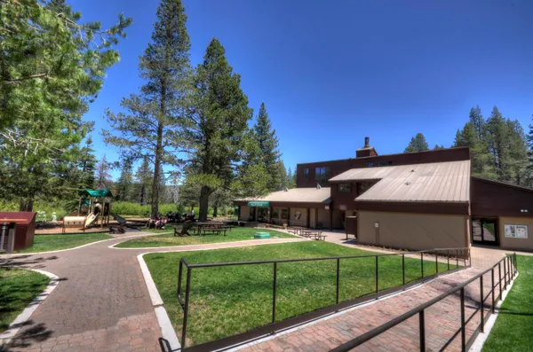 $1,399,000 | 11975 Brookstone Drive, Truckee, CA 96161