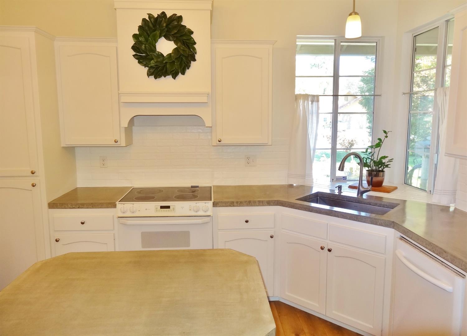 259 West Huntsman Avenue Reedley, CA 93654 - Photo 16 of 48 Gallery Image 16