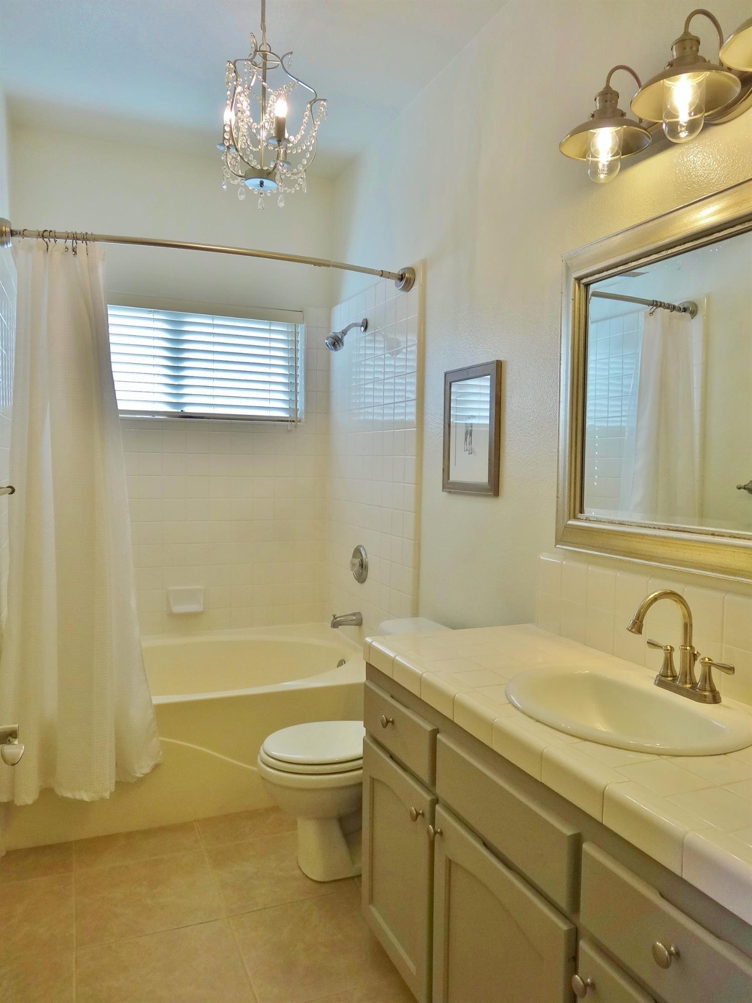 259 West Huntsman Avenue Reedley, CA 93654 - Photo 28 of 48 Gallery Image 28