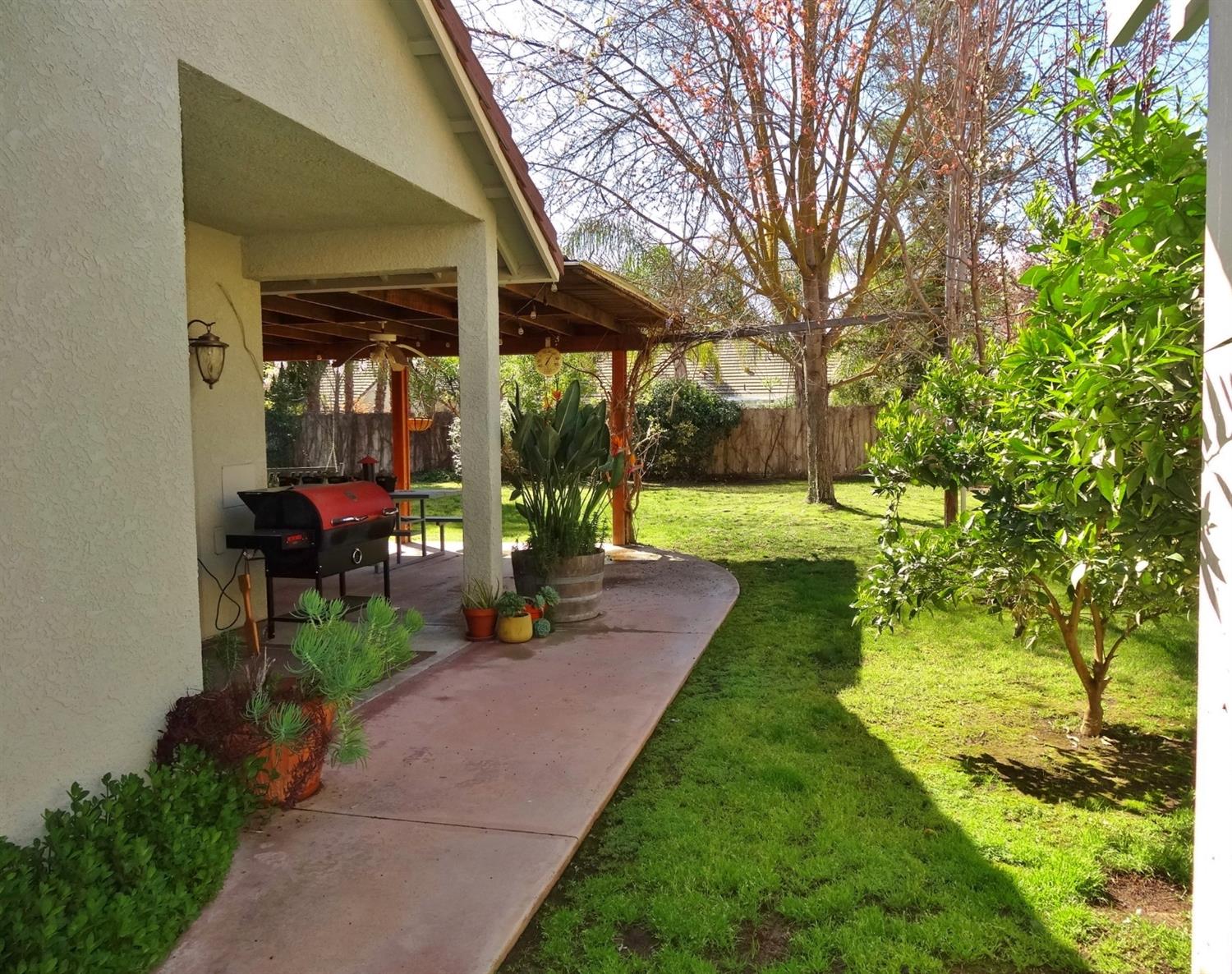 259 West Huntsman Avenue Reedley, CA 93654 - Photo 42 of 48 Gallery Image 42