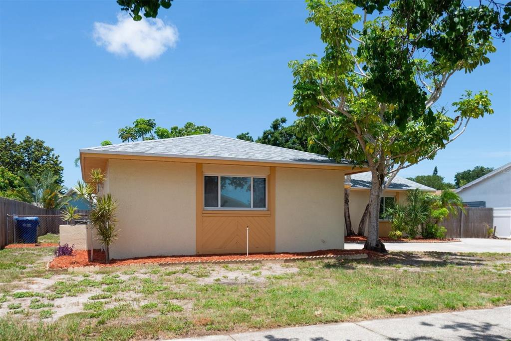 13200 Ridge Road Largo, FL 33778 - Photo 32 of 33