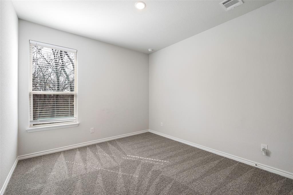 519 Mockingbird Lane Denton, TX 76209 - Photo 13 of 17