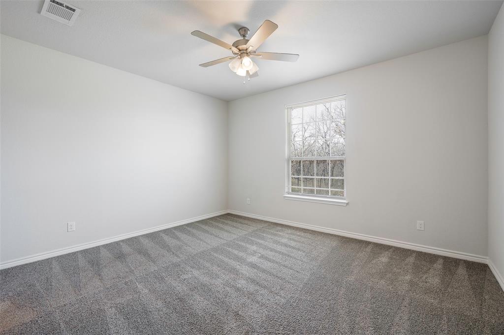 519 Mockingbird Lane Denton, TX 76209 - Photo 9 of 17