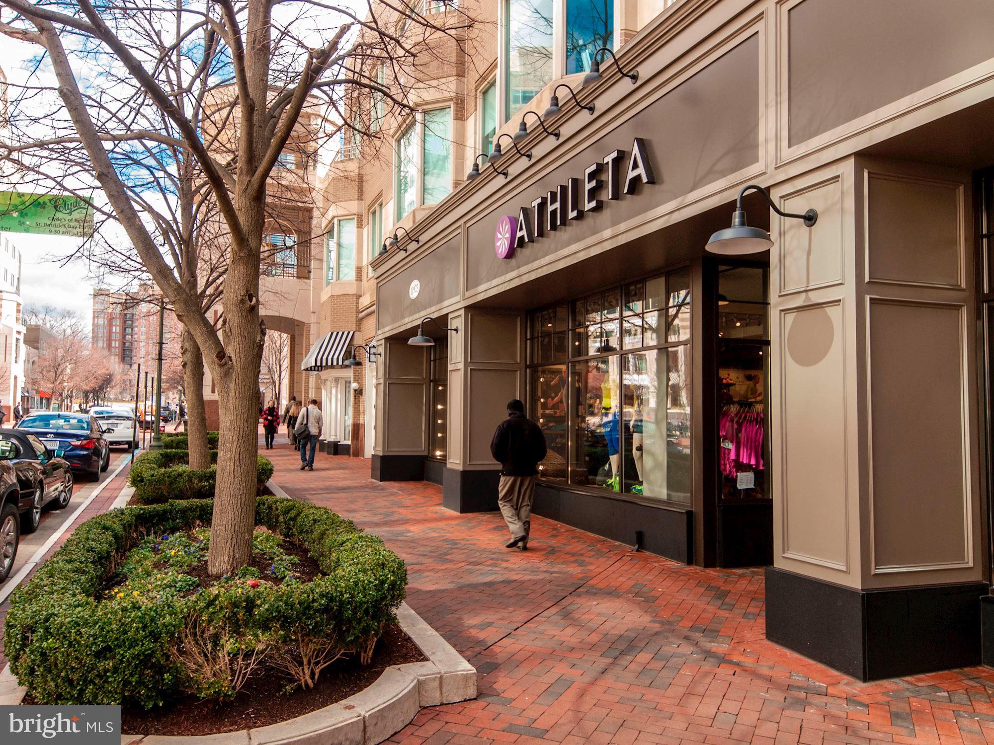 12085 Trumbull Way, Unit 20851 Reston, VA 20190 - Photo 28 of 32 Reston Town Center