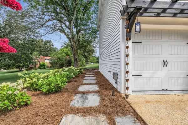$999,900 | 680 Glass Mill Road, Chickamauga, GA 30707