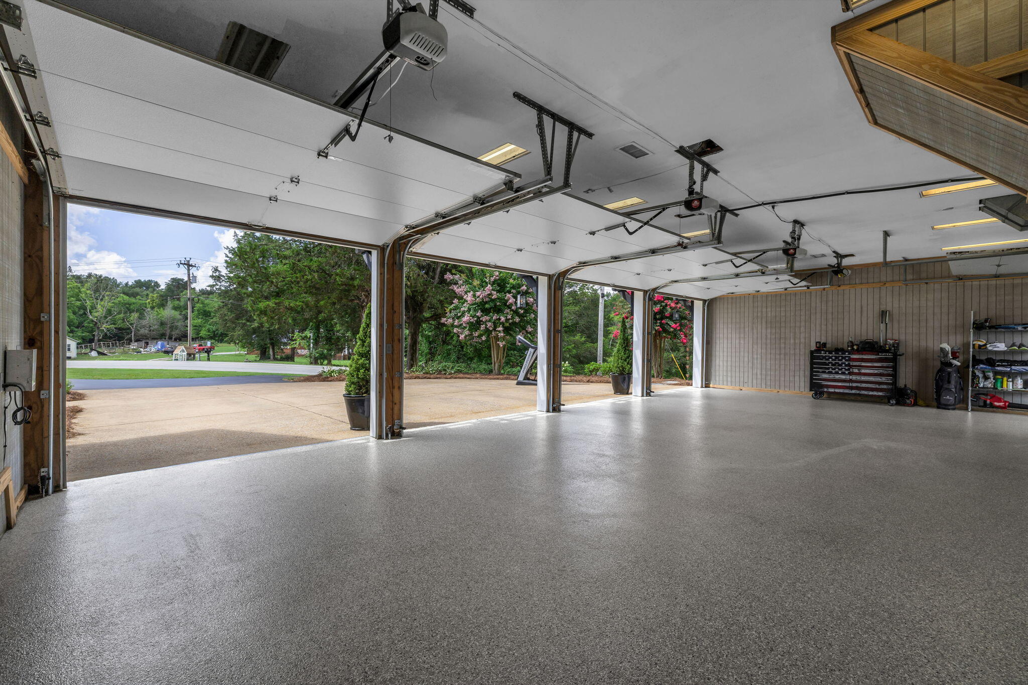 680 Glass Mill Road Chickamauga, GA 30707 - Photo 39 of 91 Four Car Garage
