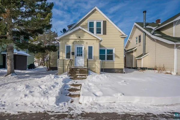 $195,000 | 2417 John Avenue, Superior, WI 54880