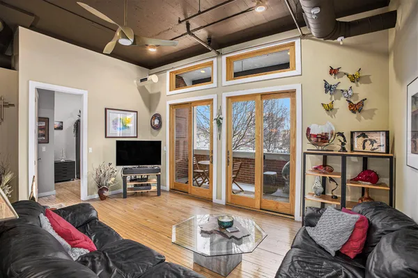 $335,000 | 109 West Washington Avenue, Unit 8, Jackson, MI 49201