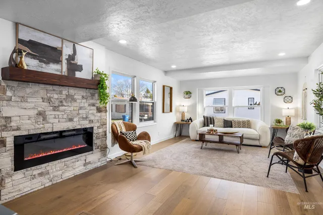 $128,900 | 5637 Fairfax Lane, Boise, ID 83714