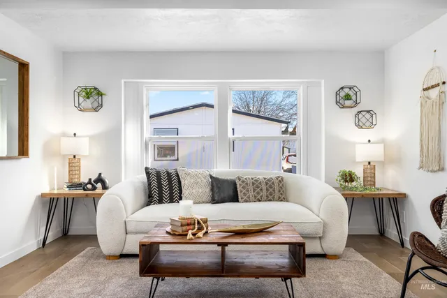 $128,900 | 5637 Fairfax Lane, Boise, ID 83714