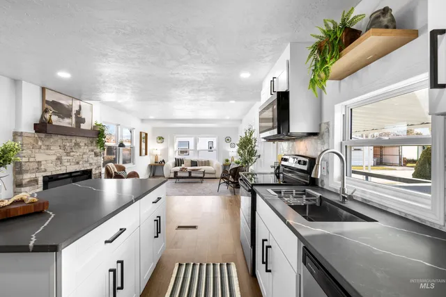 $128,900 | 5637 Fairfax Lane, Boise, ID 83714