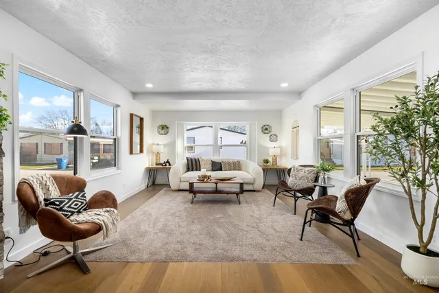 $128,900 | 5637 Fairfax Lane, Boise, ID 83714