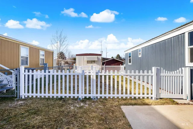 $128,900 | 5637 Fairfax Lane, Boise, ID 83714