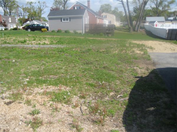 64 Ithaca Street Springfield, MA 01118 - Photo 1 of 2 Gallery Image 1