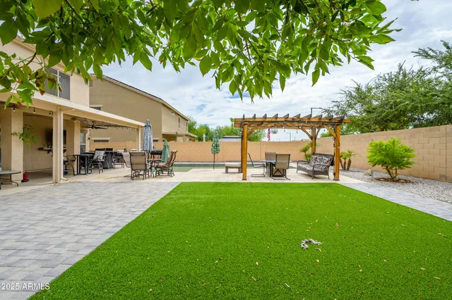 $575,000 | 14175 West Mandalay Lane, Surprise, AZ 85379