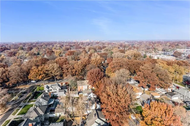 $435,000 | 6415 Washington Street, Kansas City, MO 64113