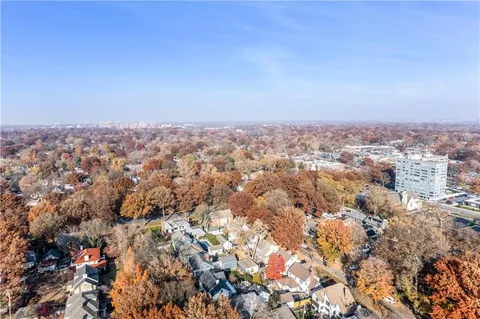 $435,000 | 6415 Washington Street, Kansas City, MO 64113