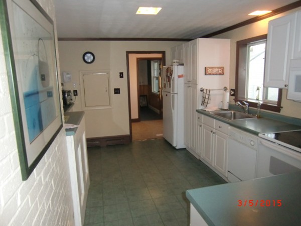 55 Amherst Road Beverly, MA 01915 - Photo 2 of 8 Gallery Image 2