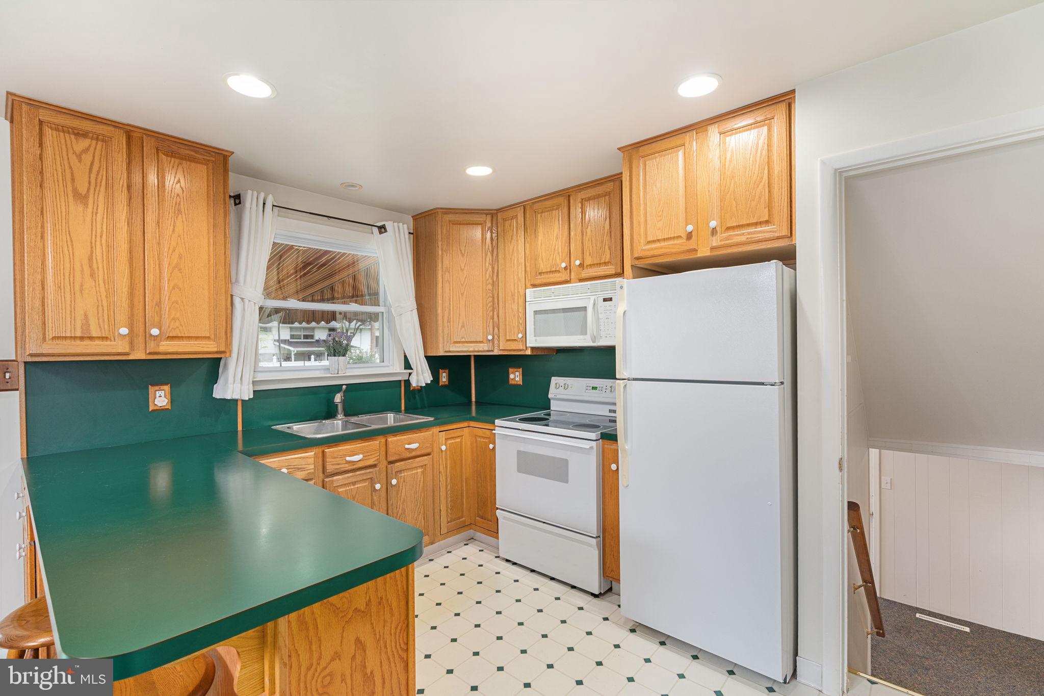28 Wingert Road Wyomissing, PA 19610 - Photo 13 of 36 Gallery Image 13