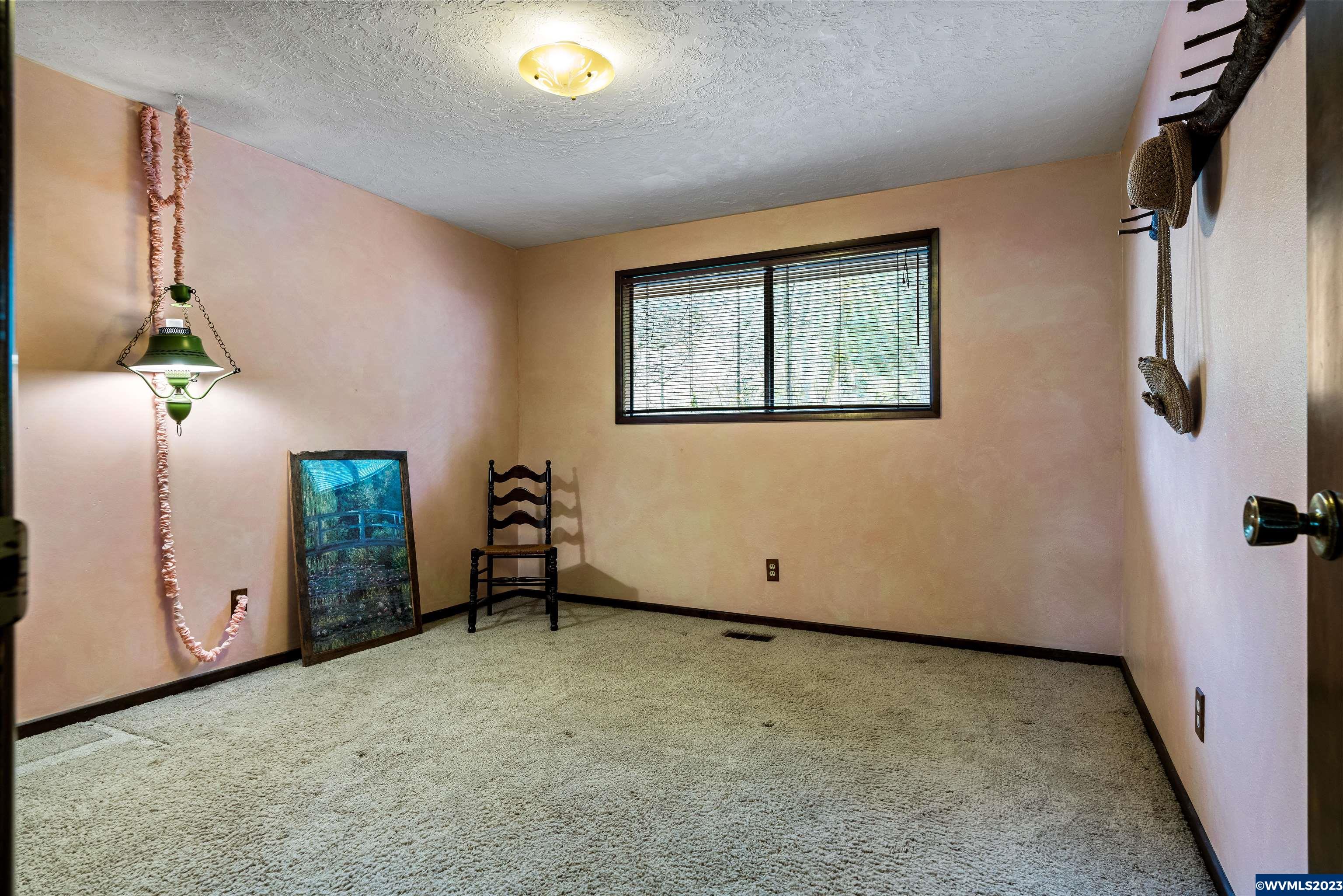 3185 Northwest Countryman Circle Albany, OR 97321 - Photo 16 of 42