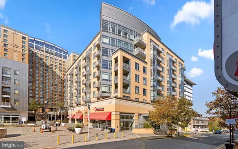 $2,575 | 6506 America Boulevard, Unit 703, Hyattsville, MD 20782