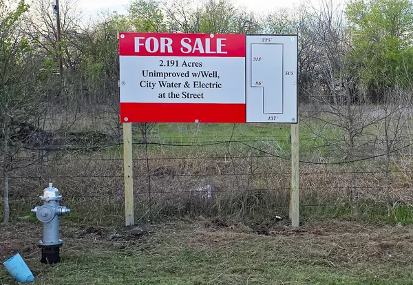 $269,000 | 1411 Old Thorndale Road, Taylor, TX 76574