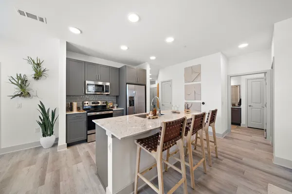 $1,650 | 650 Sgt Ed Holcomb Boulevard North, Unit 2B7102, Conroe, TX 77304