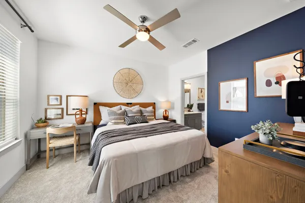 $1,650 | 650 Sgt Ed Holcomb Boulevard North, Unit 2B7102, Conroe, TX 77304