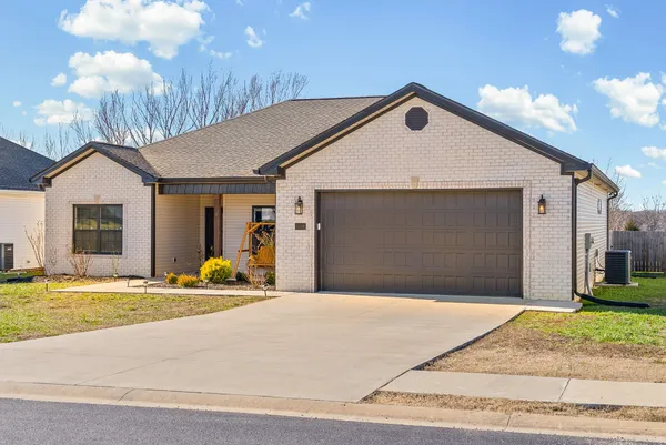 $345,000 | 1819 Lexington Avenue, Hopkinsville, KY 42240