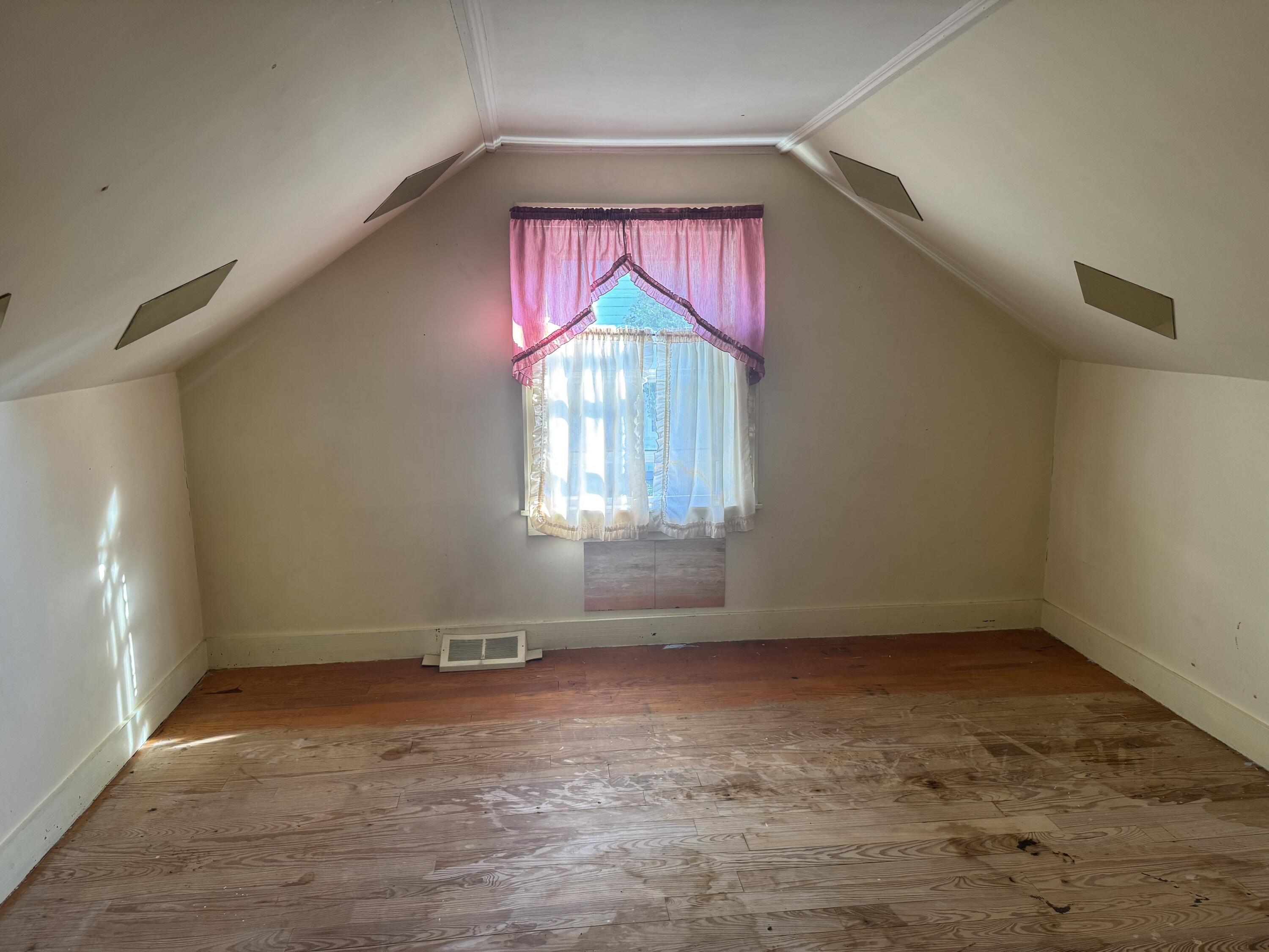 4 Cedar Street Waterville, ME 04901 - Photo 17 of 18 IMG_1226