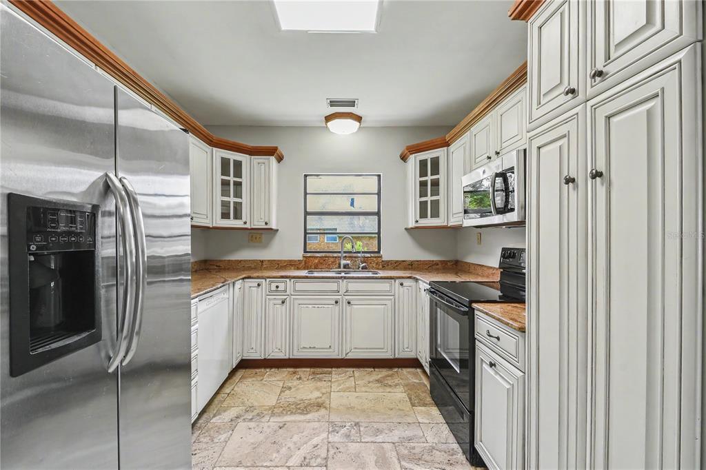 17305 Sherman Road Lutz, FL 33558 - Photo 32 of 89