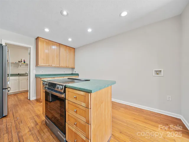 $498,000 | 1393 Bald Mountain Road, Burnsville, NC 28714