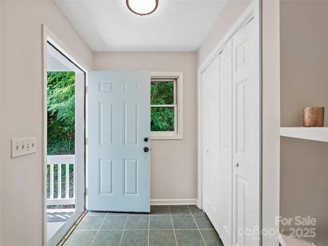 $498,000 | 1393 Bald Mountain Road, Burnsville, NC 28714